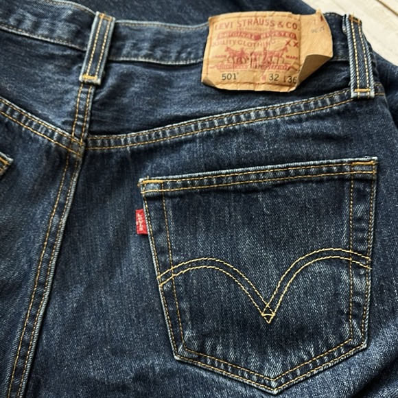 Levis 501 Denim Jeans Mens 32" x 36" Button Fly Straight Leg Blue Y2K Red Tab - Picture 9 of 12